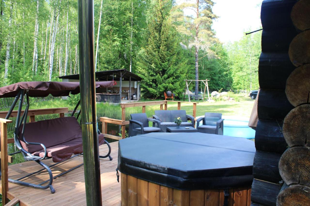 Atsikivi Puhketalu Hotel Häädemeeste Bagian luar foto