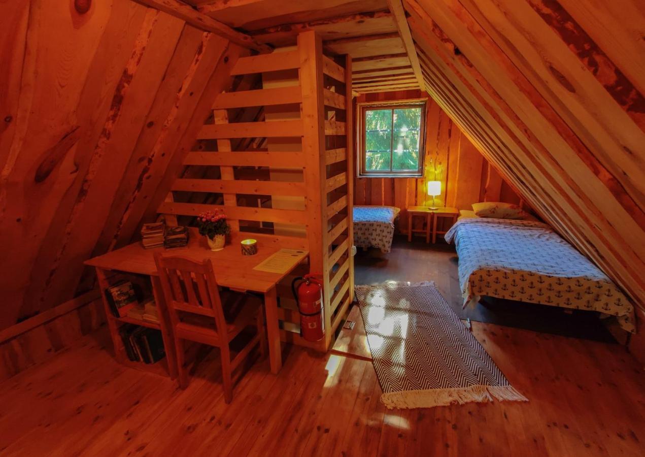 Atsikivi Puhketalu Hotel Häädemeeste Bagian luar foto