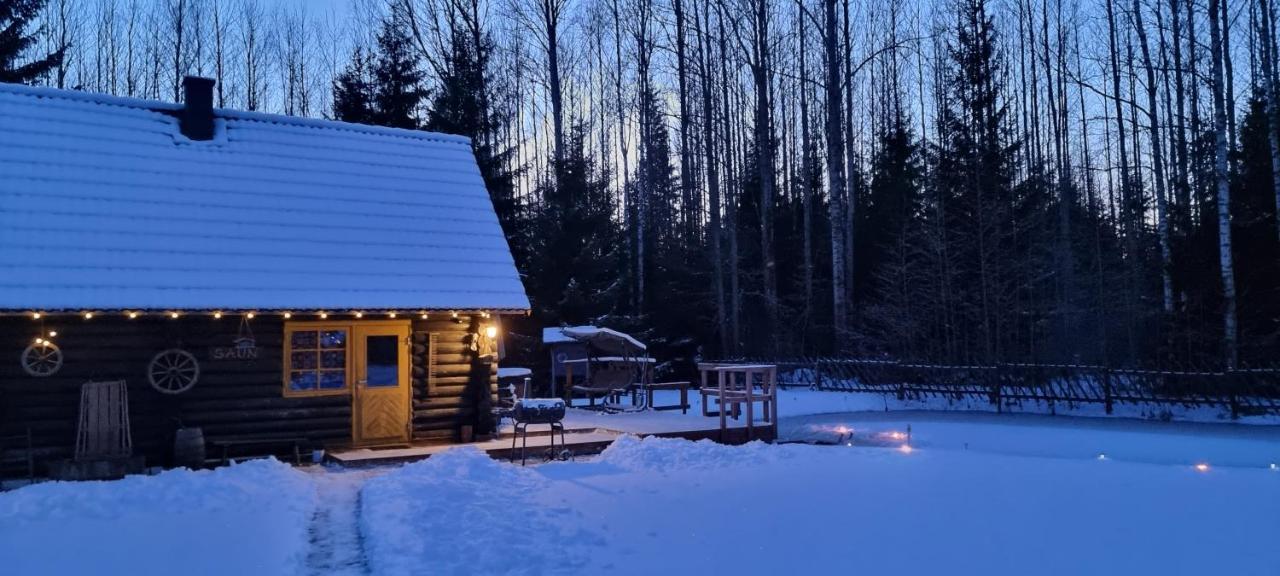 Atsikivi Puhketalu Hotel Häädemeeste Bagian luar foto
