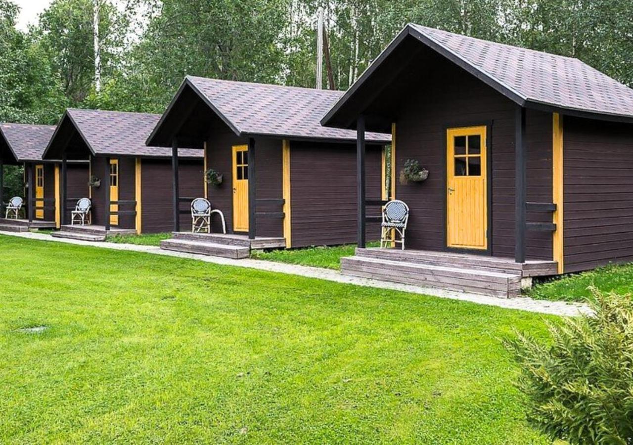 Atsikivi Puhketalu Hotel Häädemeeste Bagian luar foto